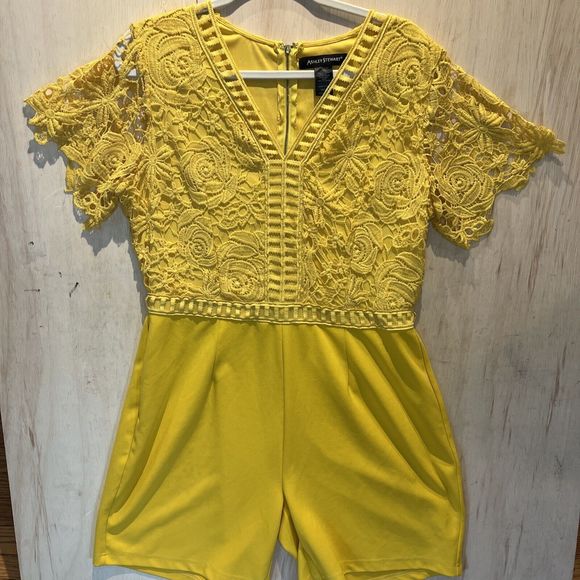 ASHLEY STEWART womens jumper yellow Romper Dress Shorts Lace size 14 16 party - Picture 1 of 10